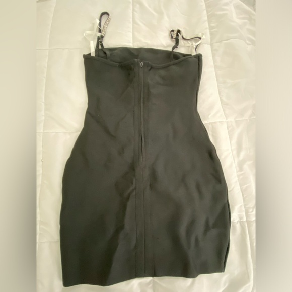 Pollie Mini Dress in Black
superdown - Picture 5 of 7